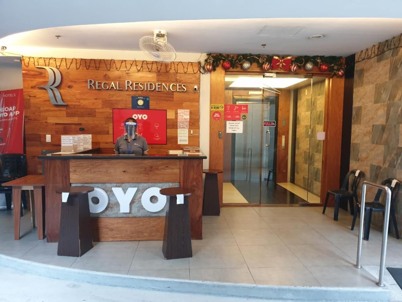 Oyo 136 Regal Residences 奎松市 外观 照片